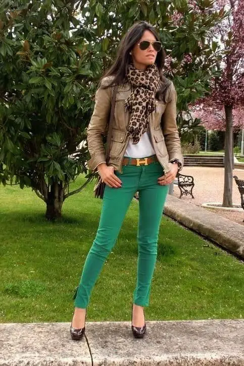 Mus Intermedio Color de malva Cómo Combinar un Pantalón Verde? – [20 Looks]